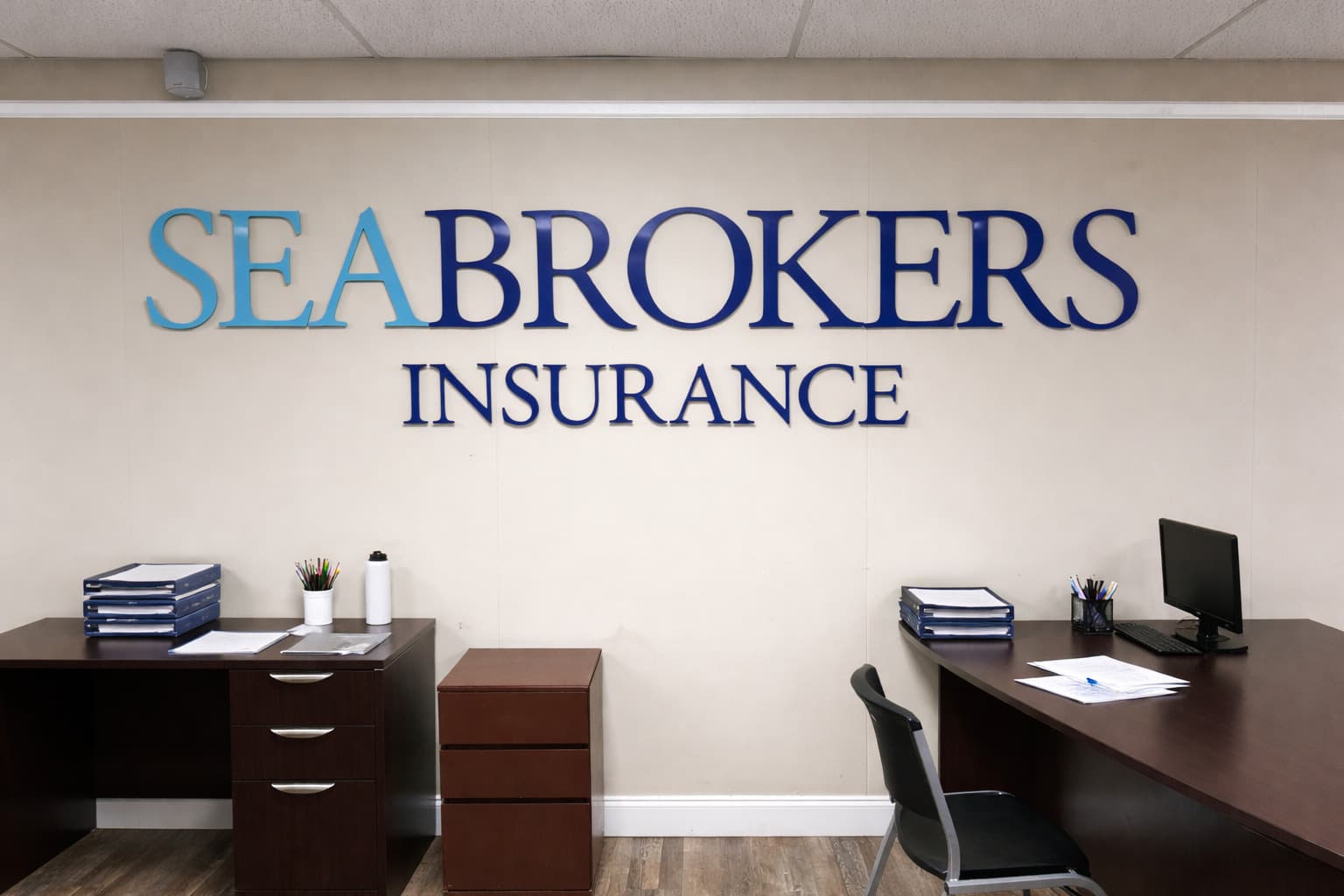 Agencia de seguros Seabrokers Greenville SC — sala de atención